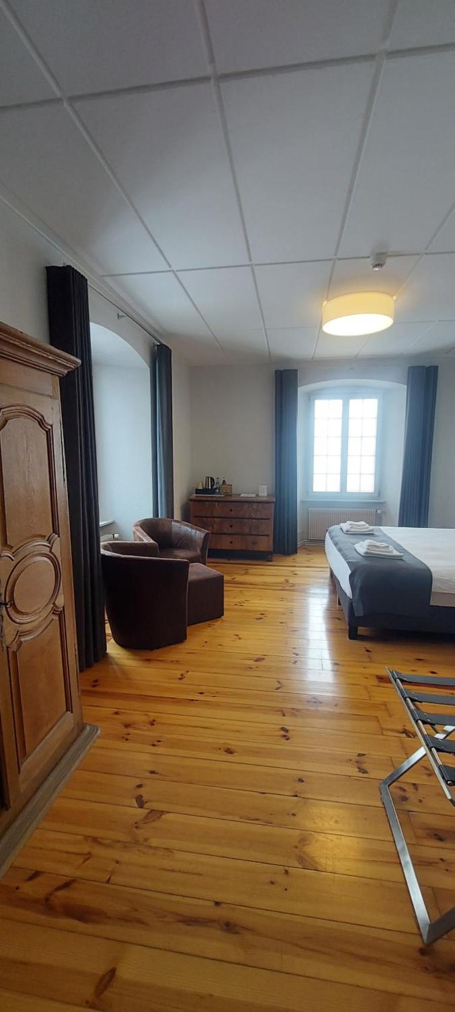 Auberge De Bellelay Restaurant Chez Aron Balde Екстер'єр фото
