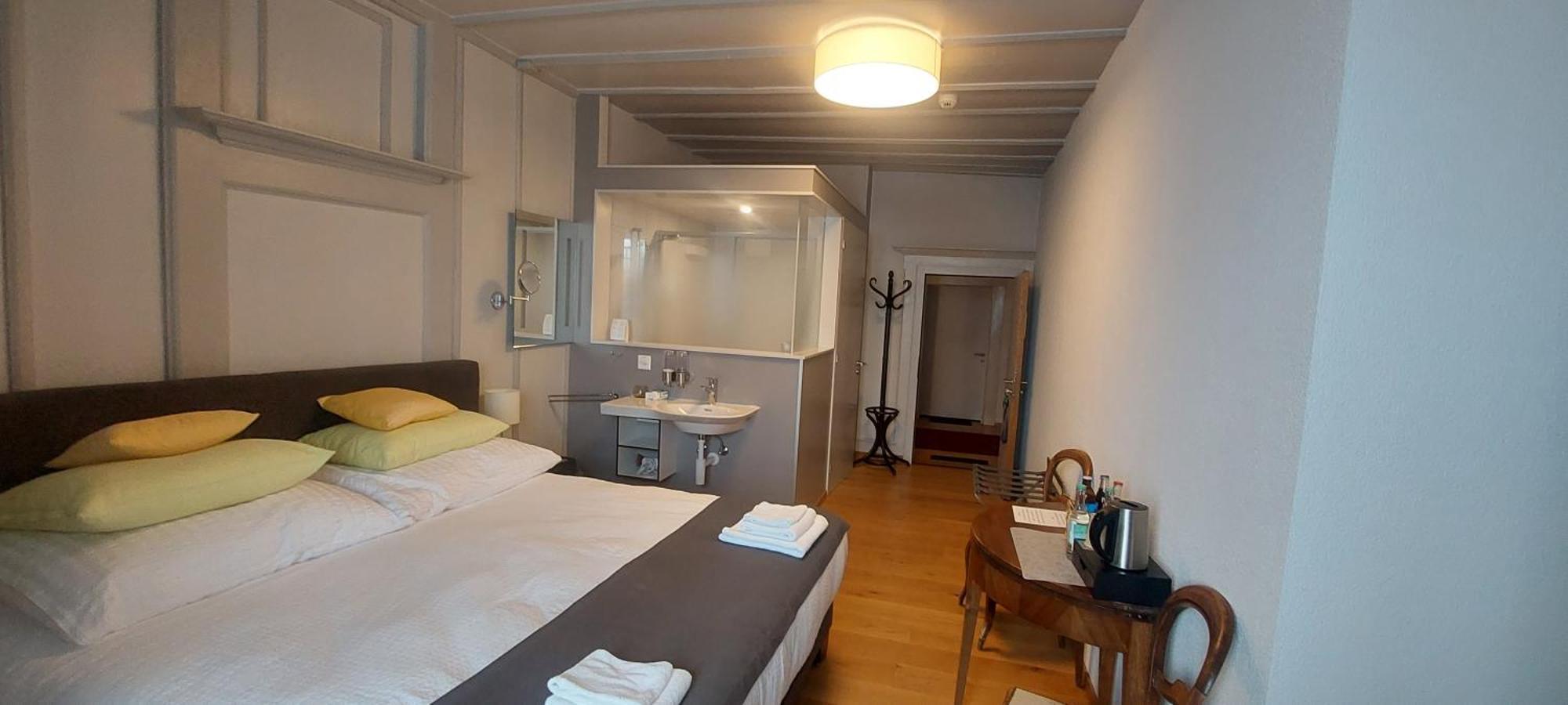 Auberge De Bellelay Restaurant Chez Aron Balde Екстер'єр фото